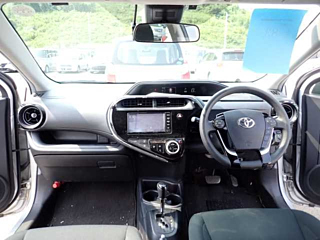 TOYOTA AQUA 2018