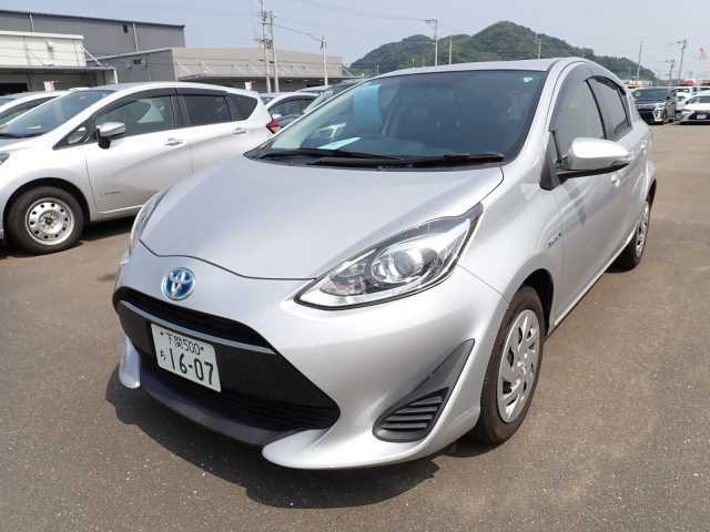 TOYOTA AQUA 2018