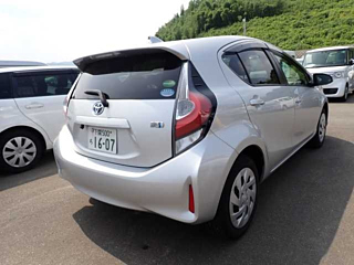 TOYOTA AQUA 2018