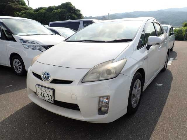 TOYOTA PRIUS 2011