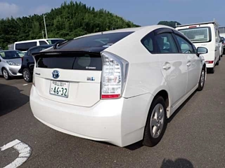 TOYOTA PRIUS 2011