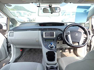 TOYOTA PRIUS 2011