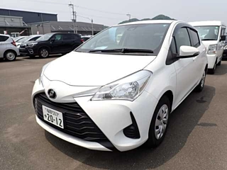 TOYOTA VITZ 2019