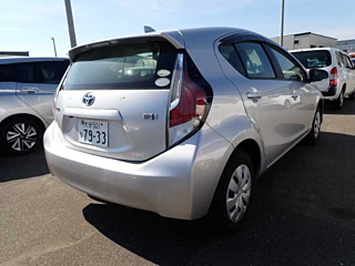 TOYOTA AQUA 2017