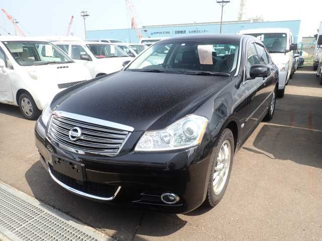 NISSAN FUGA