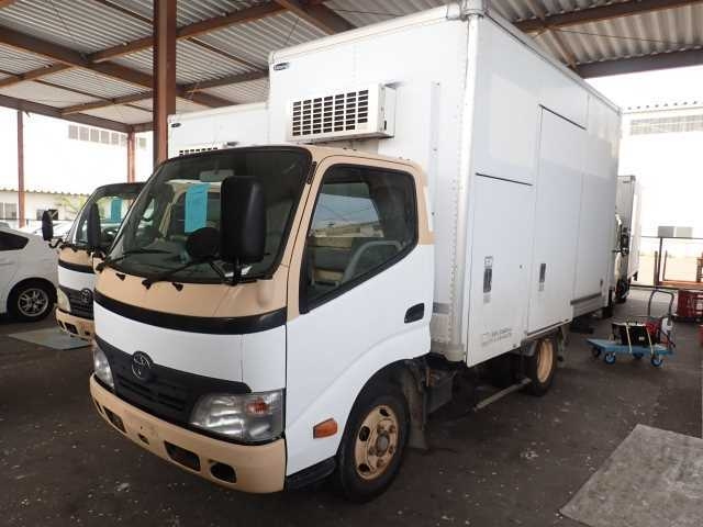 TOYOTA DYNA 2009