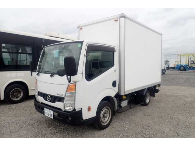 NISSAN ATLAS 2015