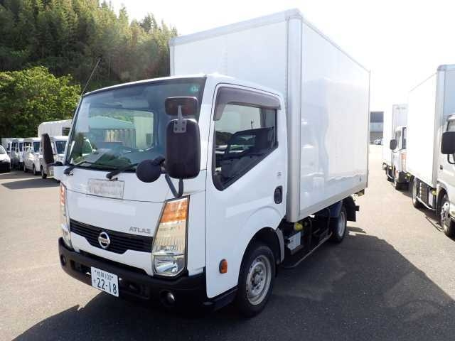 NISSAN ATLAS 2013