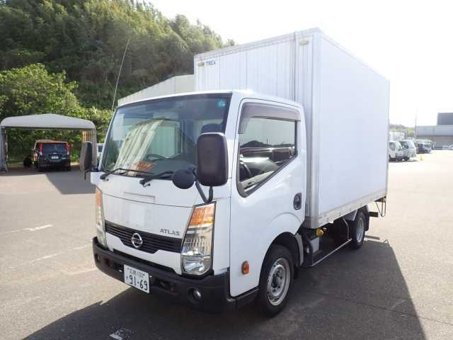 NISSAN ATLAS 2013