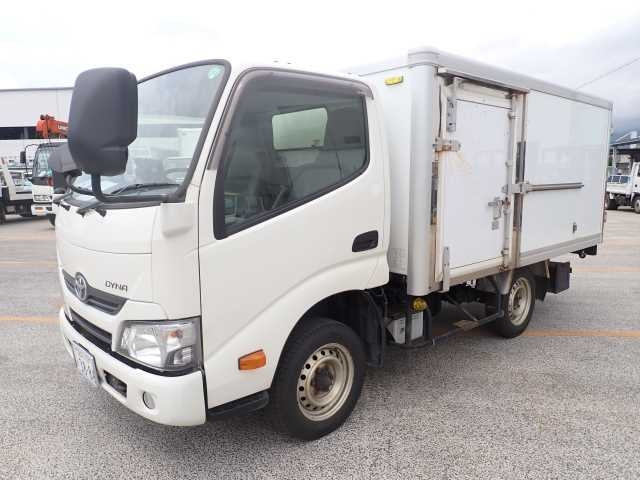 TOYOTA DYNA 2017