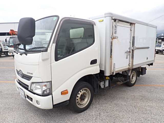TOYOTA DYNA 2017