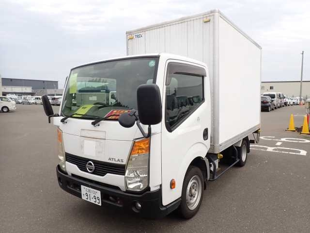 NISSAN ATLAS 2013