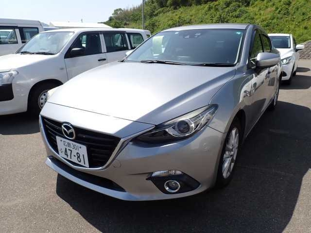 MAZDA AXELA 2016