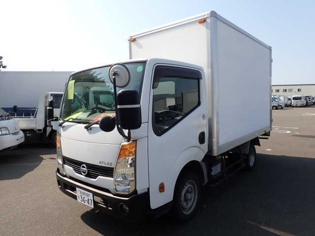 NISSAN ATLAS 2015