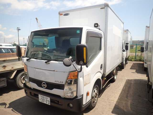 NISSAN ATLAS 2013