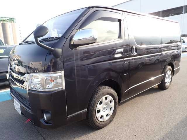 TOYOTA HIACE VAN 2016
