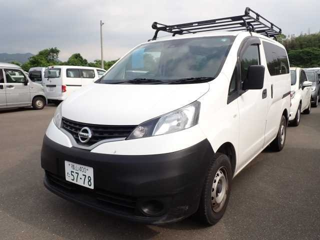 NISSAN NV200 2020