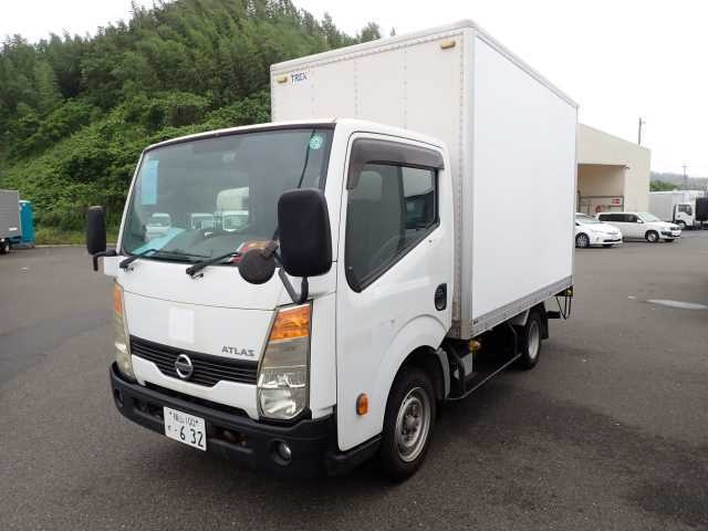 NISSAN ATLAS 2013