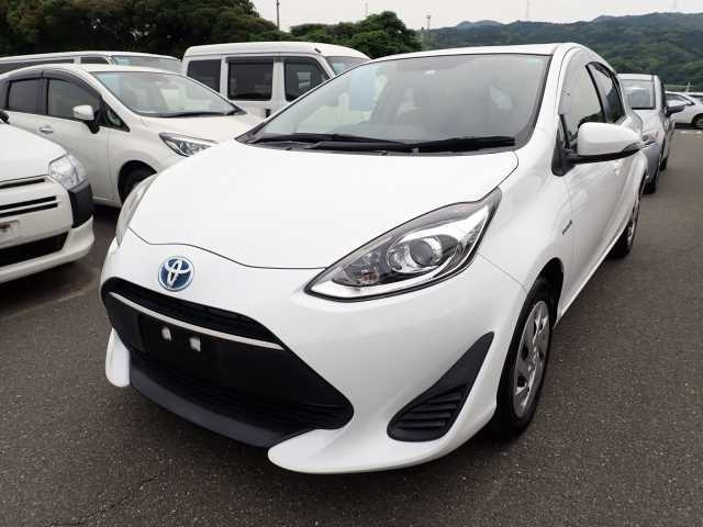 TOYOTA AQUA 2018