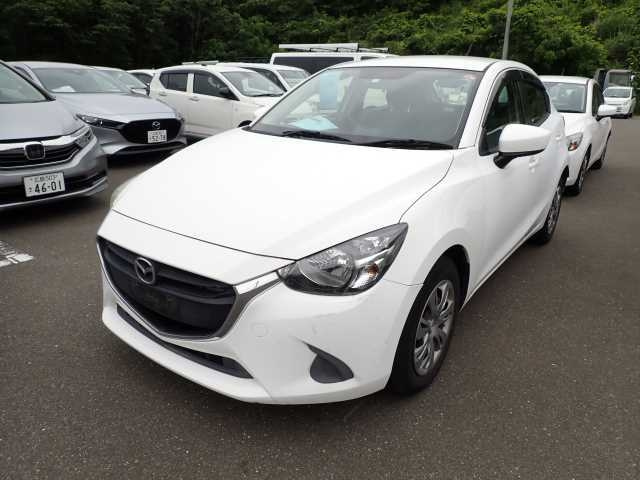 MAZDA DEMIO 2016