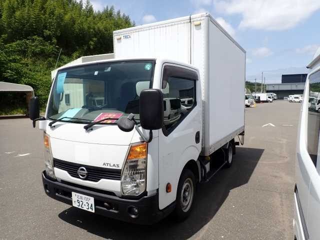 NISSAN ATLAS 2013
