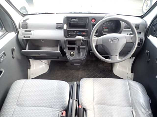 DAIHATSU HIJET VAN 2013