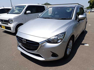 MAZDA DEMIO 2019
