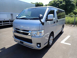 TOYOTA HIACE VAN 2021