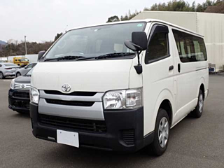 TOYOTA HIACE VAN 2016