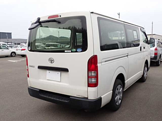 TOYOTA HIACE VAN 2016