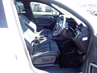 AUDI Q3 2021