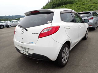 MAZDA DEMIO 2013