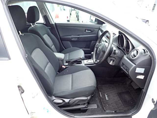 MAZDA AXELA 2008