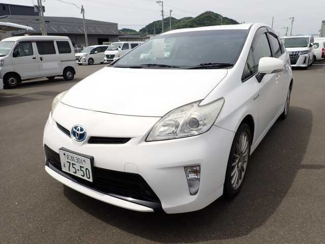 TOYOTA PRIUS 2012