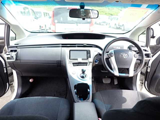 TOYOTA PRIUS 2012