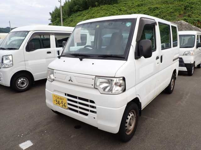 MITSUBISHI MINICAB VAN 2013