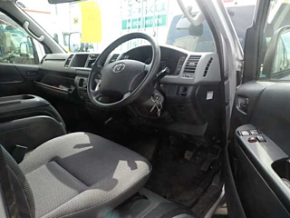 TOYOTA HIACE 2012