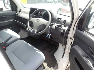 DAIHATSU HIJET VAN 2017
