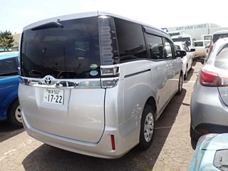TOYOTA VOXY 2020