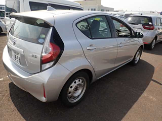 TOYOTA AQUA 2019