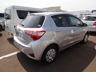 TOYOTA VITZ 2020