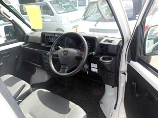 DAIHATSU HIJET VAN 2019