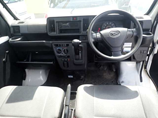 DAIHATSU HIJET VAN 2019