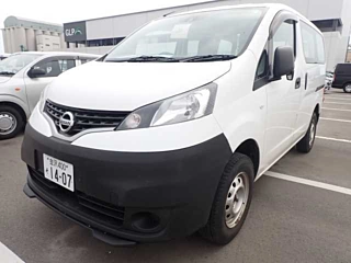 NISSAN NV200 2020