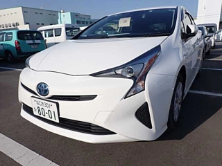 TOYOTA PRIUS 2018