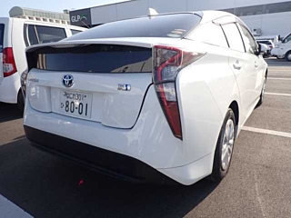 TOYOTA PRIUS 2018