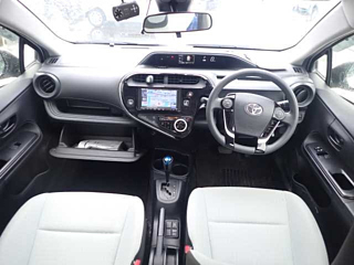 TOYOTA AQUA 2020