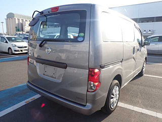 NISSAN NV200 2020