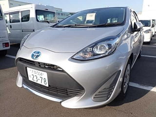 TOYOTA AQUA 2020