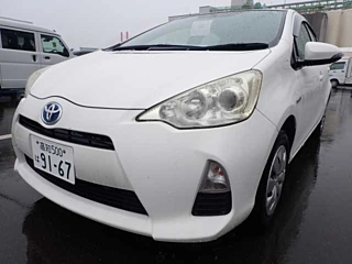 TOYOTA AQUA 2013
